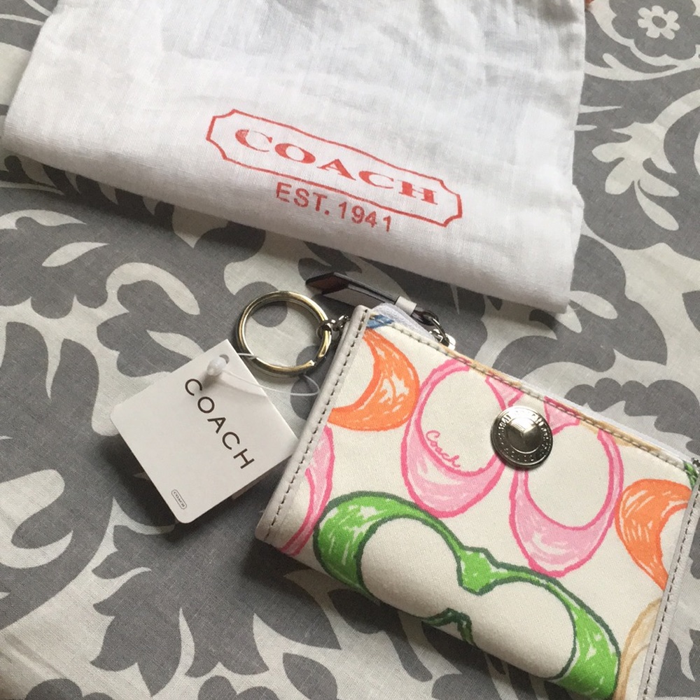 COACH NEVER USED COIN PURSE